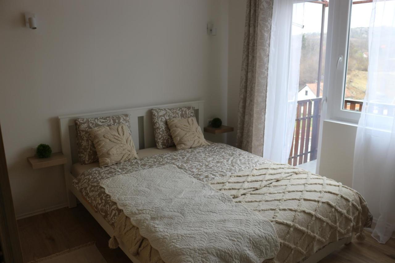 Appartement Studio Apartman Tajci à Slunj Extérieur photo