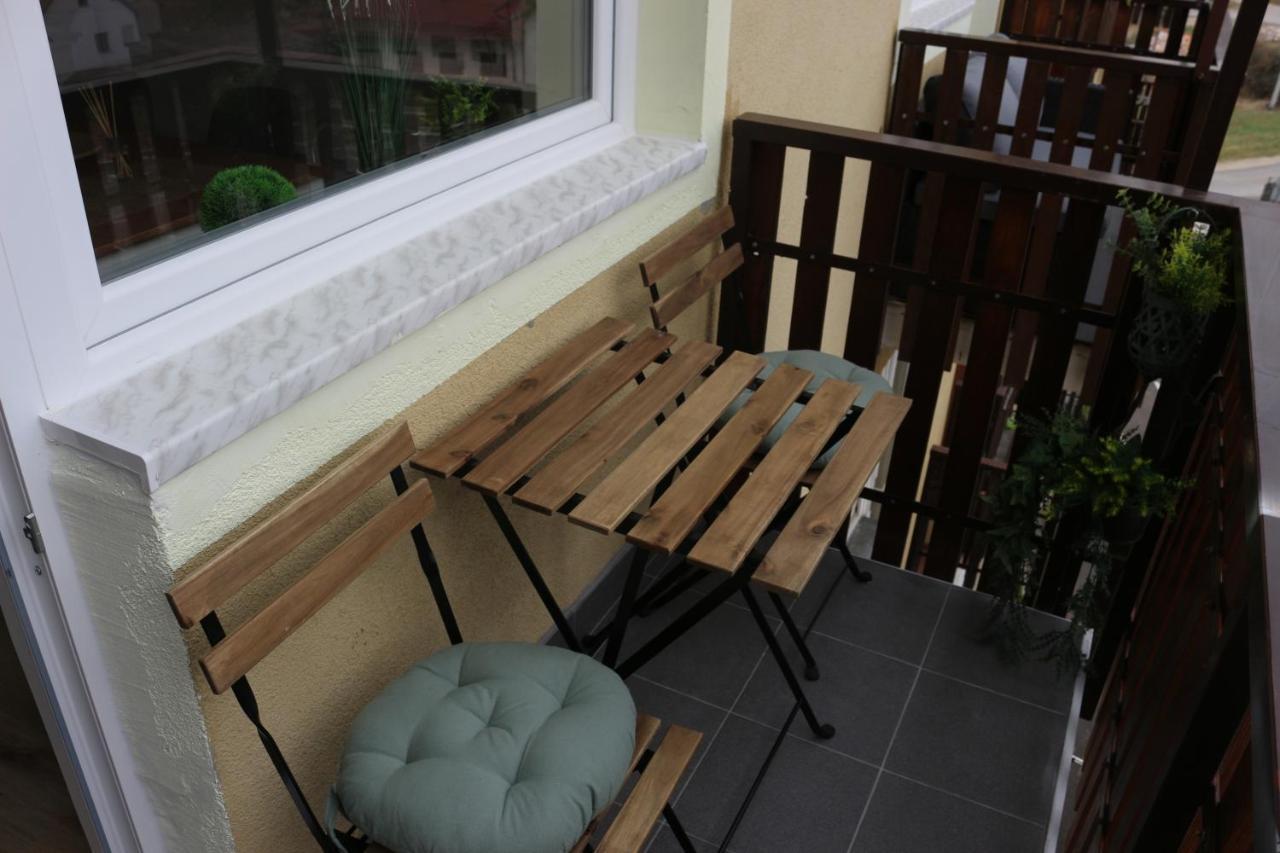 Appartement Studio Apartman Tajci à Slunj Extérieur photo